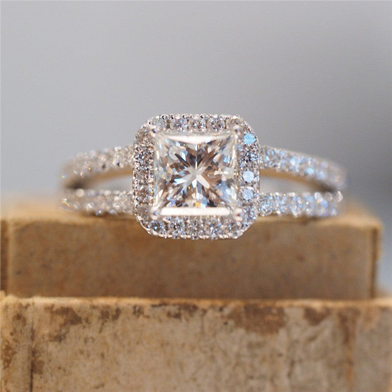 Huitan Classic Simple Design Wedding Engagement Rings for Women Mosaic Square Crystal Cubic Zirconia Brilliant Luxury Jewelry